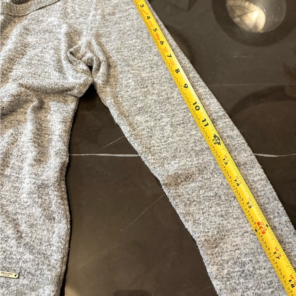 Abercrombie & Fitch Y2K Women’s  Gray Long Sleeve Top Size Small Preppy, 90s - Picture 11 of 12